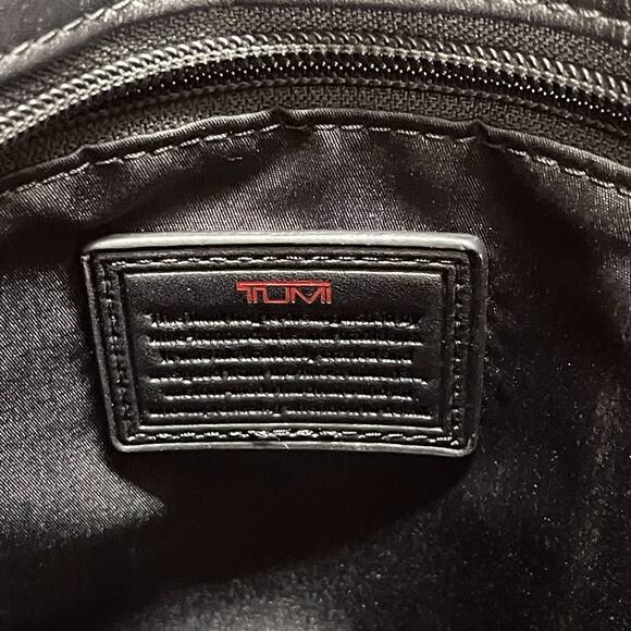 TUMI Leather Briefcase Laptop Bag Black - Picture 11 of 15